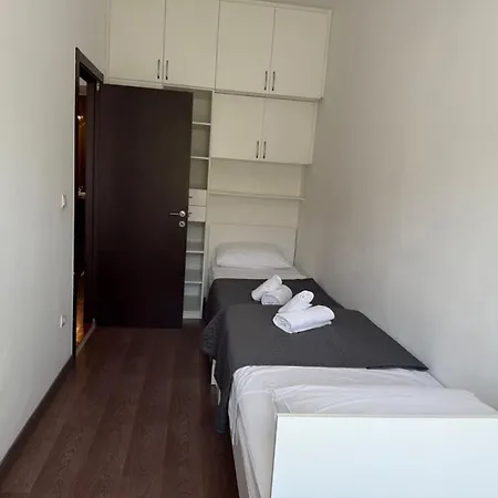 Petrus Superior - Spacious Three-room - Prestigious Location Near Diocletian's Palace And Bacvice - The Restaurants Within Walking Distance - Free Parking Provided Split