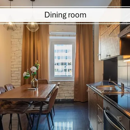 Apartman Petrus Superior - Spacious Three-room - Prestigious Location Near Diocletian's Palace And Bacvice - The Restaurants Within Walking Distance - Free Parking Provided Split