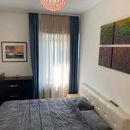 Petrus Superior - Spacious Three-room - Prestigious Location Near Diocletian's Palace And Bacvice - The Restaurants Within Walking Distance - Free Parking Provided Apartment Split